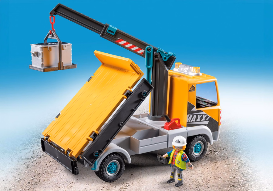 Camion de construcții cu macara
