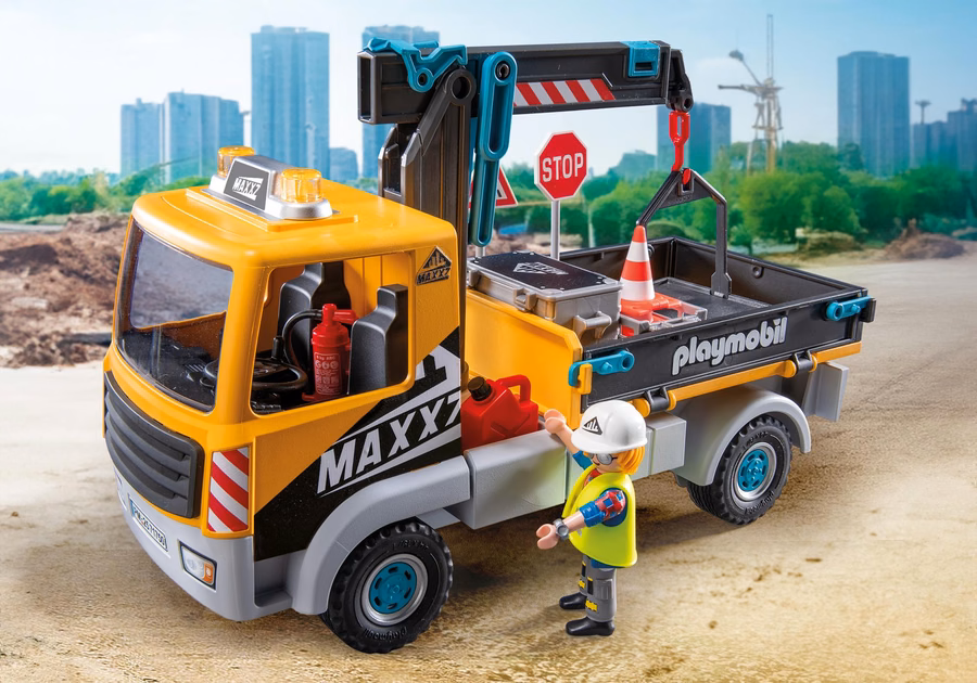 Camion de construcții cu macara