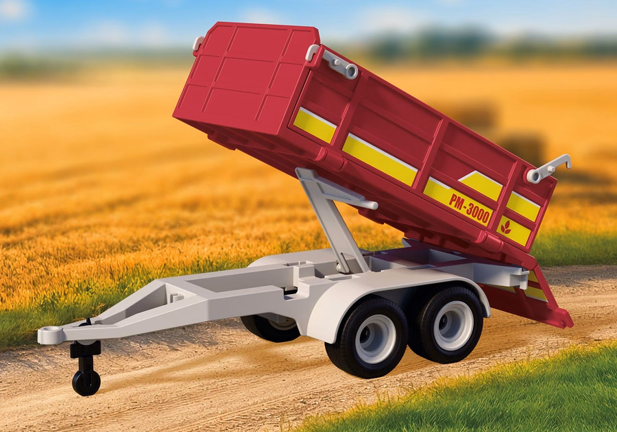 Remorcă tractor cu baloți de fân