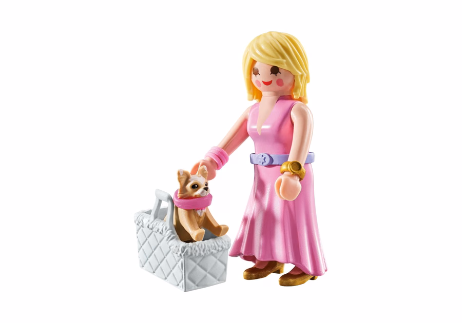 It-Girl cu Chihuahua